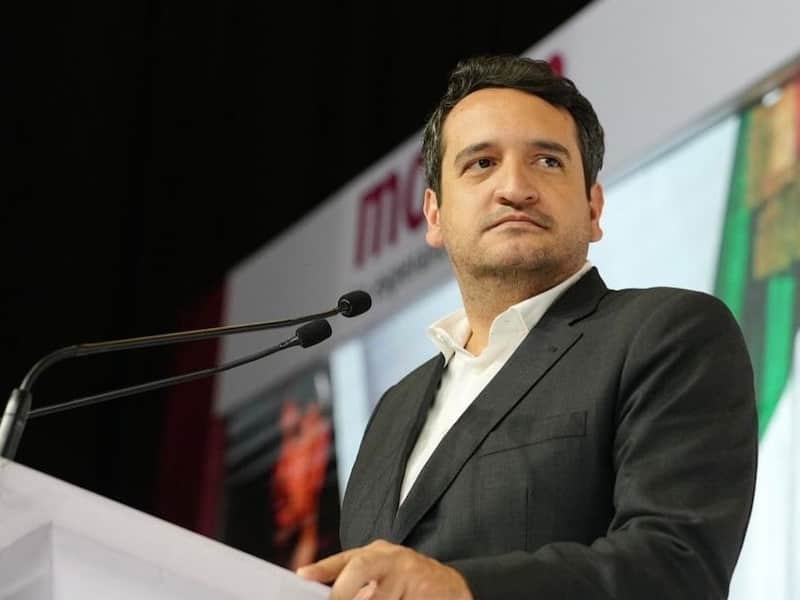 Imagen de Andrés Manuel López Beltrán, quien este lunes presentó su renuncia definitiva a la Secretaría de Organización de Morena para buscar una diputación federal por su estado natal, Tabasco.