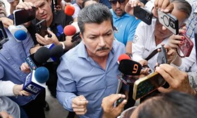 Marco Antonio Almanza Avilés, exjefe de la Policía de Investigación (PDI) de la Fiscalía General del Estado de Sinaloa se entrego a las autoridades de Estados Unidos