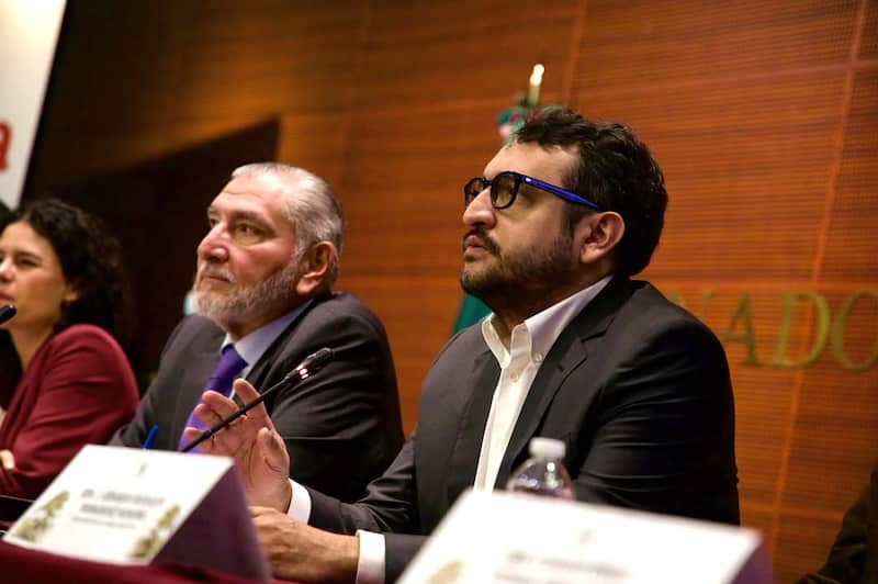 Adán Augusto López y Andy López Beltrán en el Congreso
