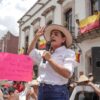 Grecia Quiroz, alcaldesa de Uruapan, en la protesta del Movimiento del Sombrero