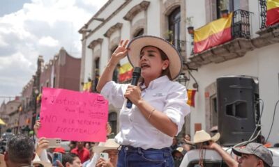 Grecia Quiroz, alcaldesa de Uruapan, en la protesta del Movimiento del Sombrero
