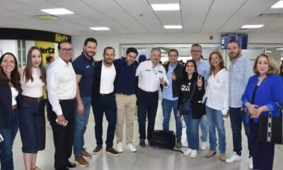 Autoridades del Partido Acción Nacional arribaron en dos vuelos a la capital para participar en la concentración de apoyo a la gobernadora María Eugenia Campos Galván