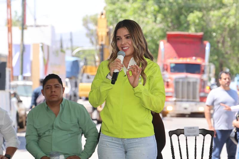 Sernadora Ruth González Silva﻿ en evento del PVEM