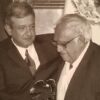 El escritor Carlos Monsiváis  llego a llamar loco a Andrés Manuel López Obrador a pesar de tener una relación cercana con él.