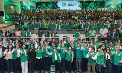 Liderazgos del Partido Verde durante un evento partidista.