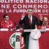Alejandro Moreno, líder del PRI, durante un mensaje por el 90 aniversario del partido