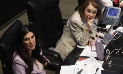 Las presidentas de las Mesas Directivas del Senado y de la Cámara de Diputados, Laura Itzel Castillo y Kenia López Rabadán
