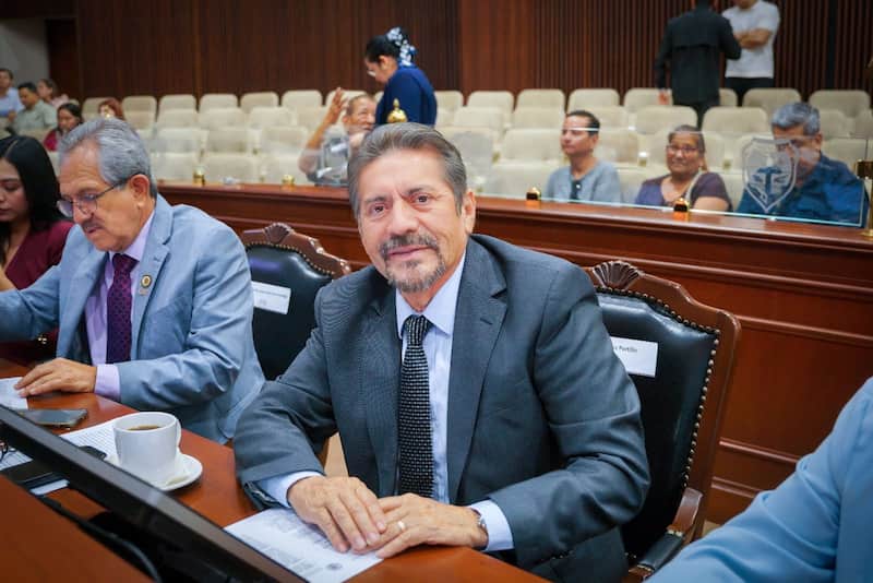 Eligio López Portillo en el Congreso de Sinaloa