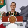 Claudia Sheinbaum, presidenta de México, con vestido negro