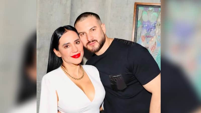 Sandra Cuevas junto a su entonces pareja sentimental Eduardo Pérez Tueme.