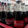 Imagen de botellas de Coca Cola