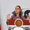 La presidenta Sheinbaum reaccionó a la publicación de El Universal sobre una entrevista atribuida al escritor Carlos Monsiváis.